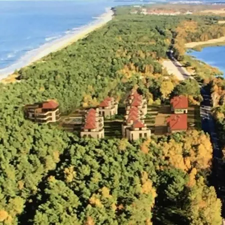 Baltica Heaven Apartmant 95f 아파트 로고보